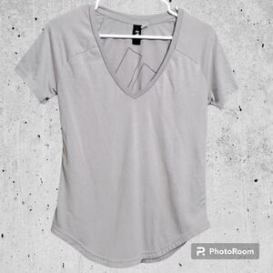 Adidas top women’s size medium grey shirt Adidas logo thin fabric game d…